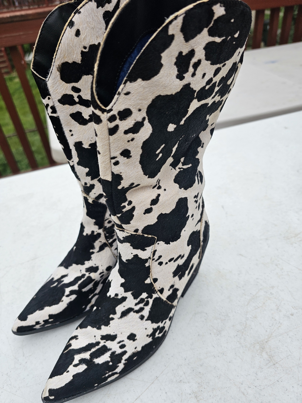 Western Wear Real Cow Hide dingo Pointed-Toe Western Boots - Sz 7.5